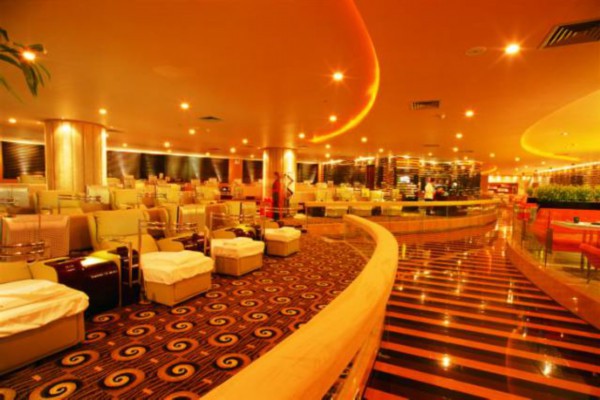 解压神器!重庆足浴店,美女技师一对一 解压神器!重庆足浴店,美女技师一对一